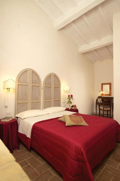 La Locanda Del Borgo П'єтралунга Номер фото