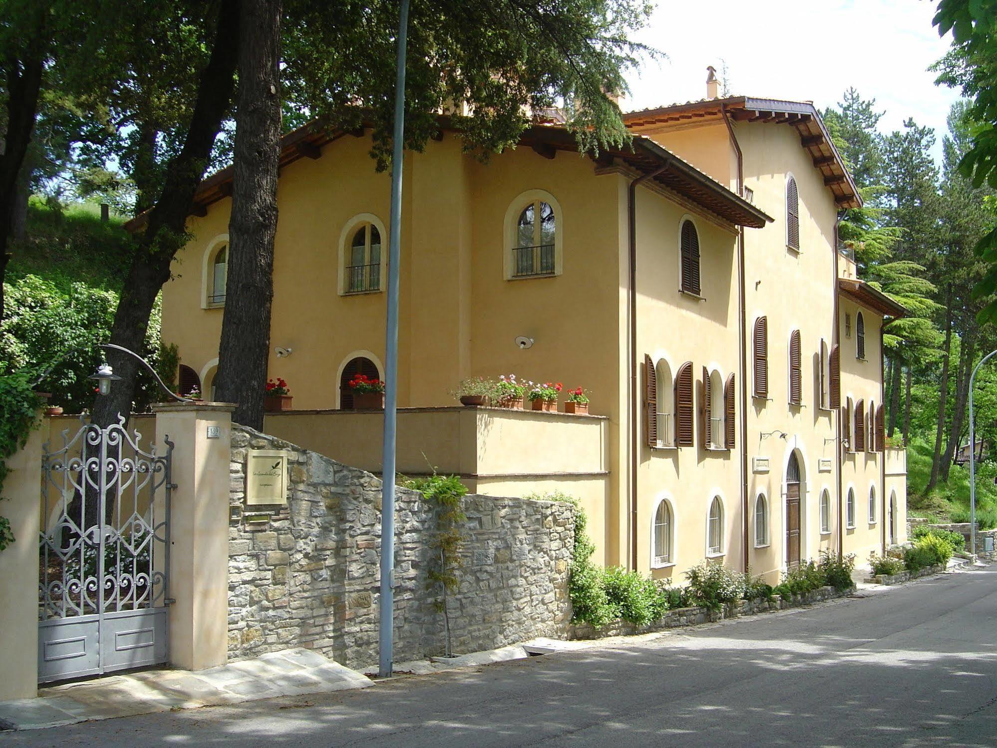 La Locanda Del Borgo П'єтралунга Екстер'єр фото